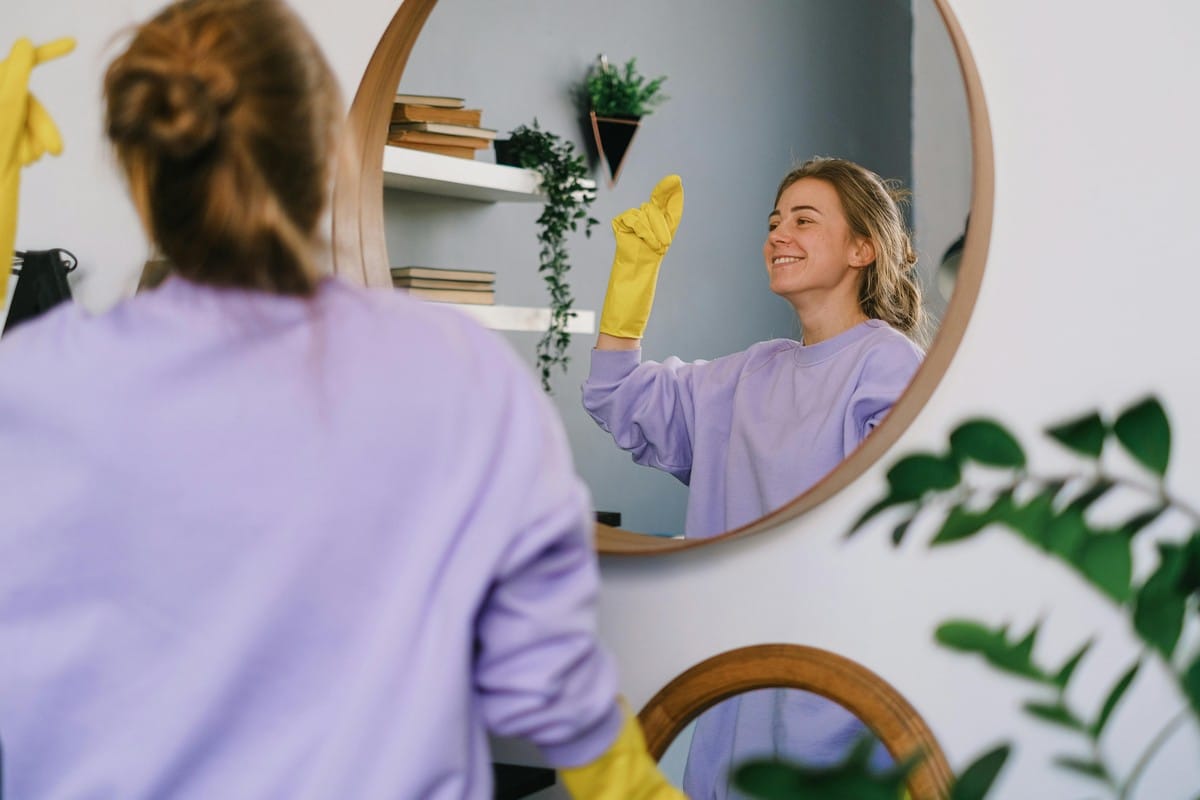 Wie man muffigen Geruch im Haus loswird und für Frische wie im Hotel sorgt