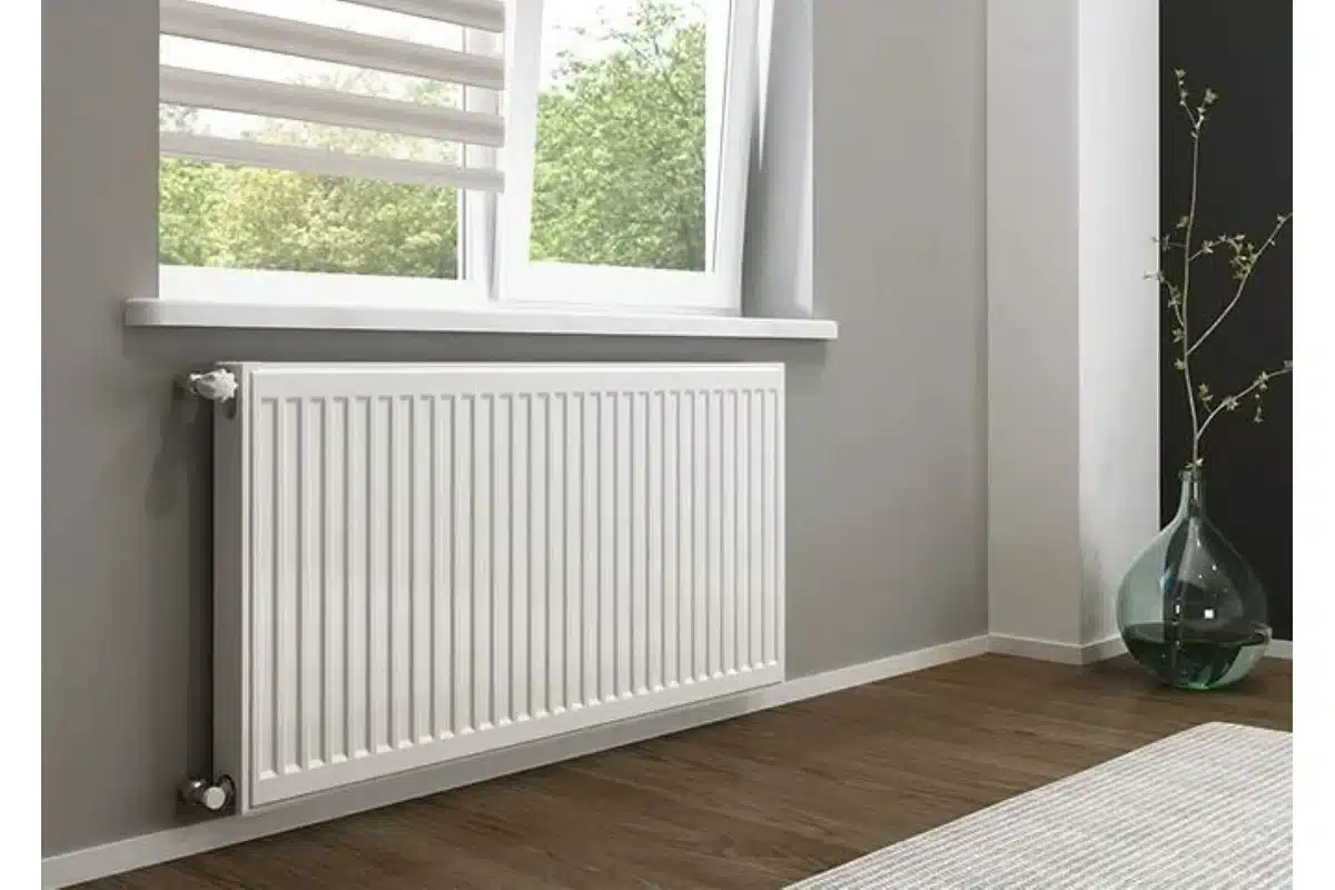 Oben heiß, unten eiskalt. Was ist mit diesem Heizkörper los?